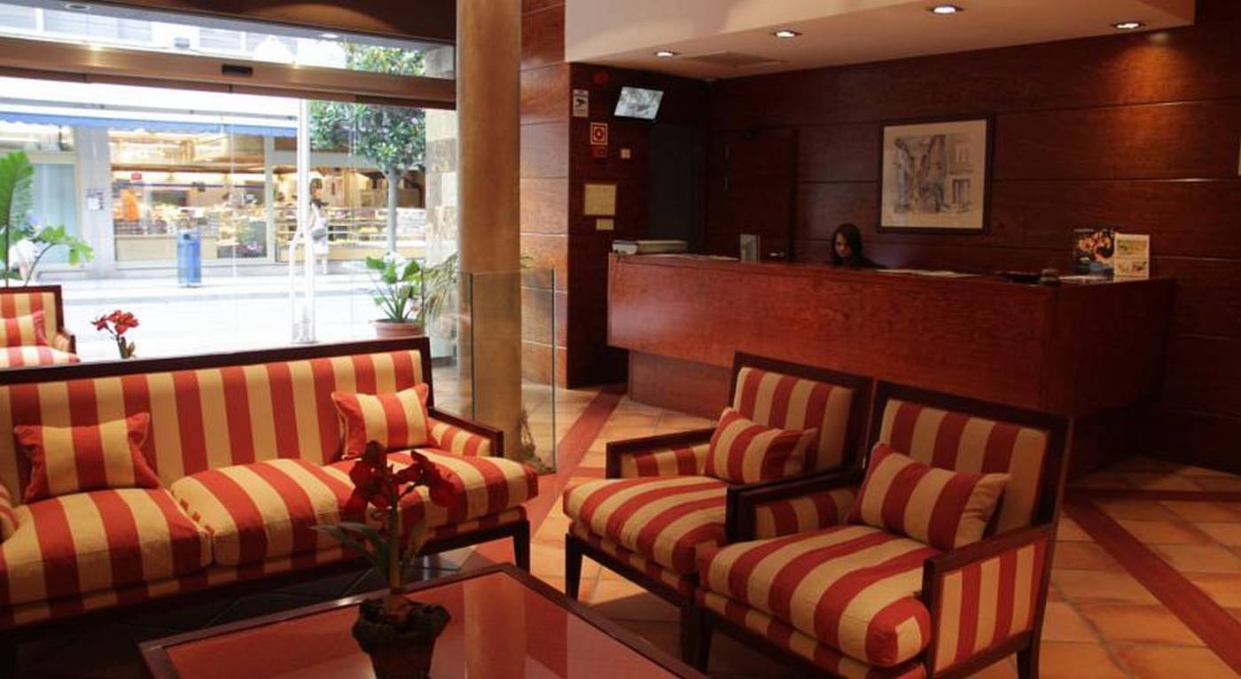 URH-Vila-de-Tossa-Lobby-33