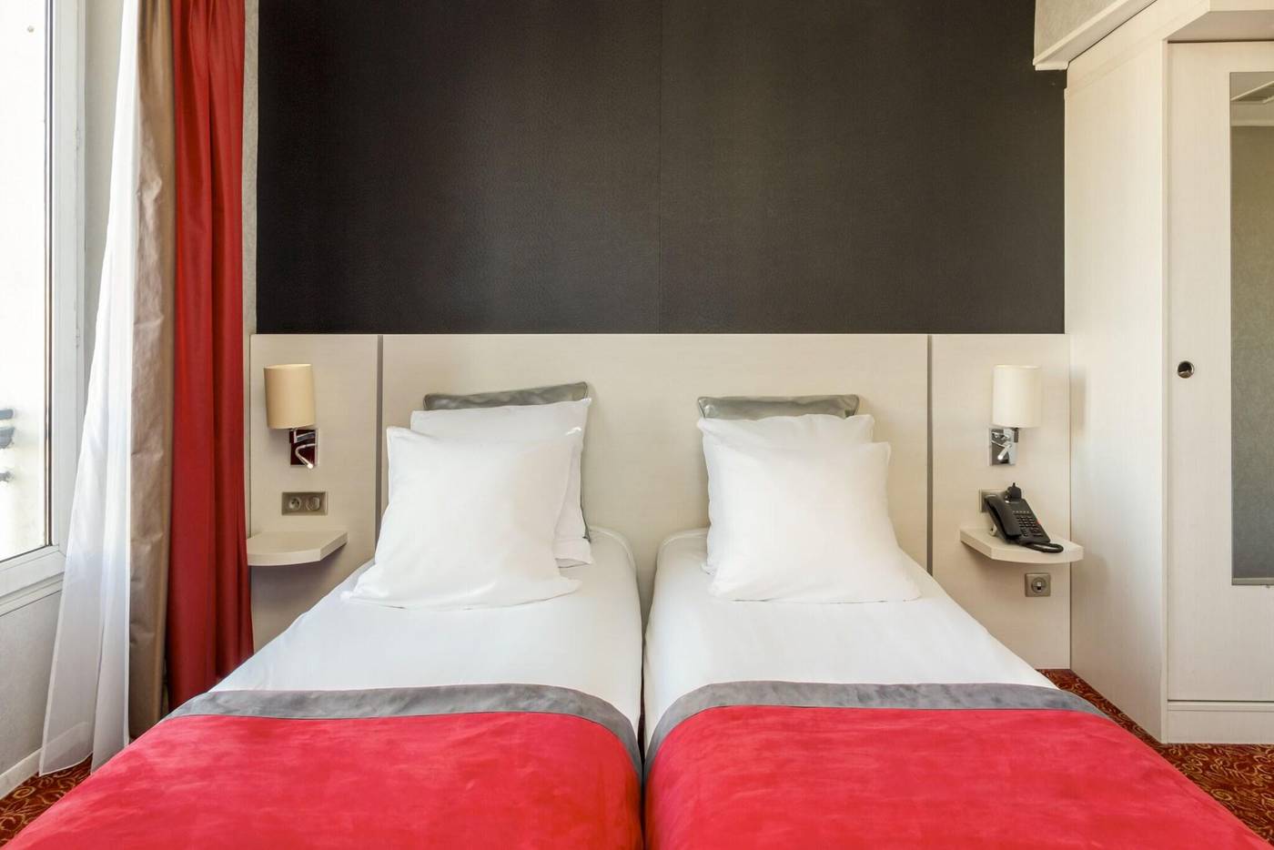 Berkeley-Hotel-Room-3