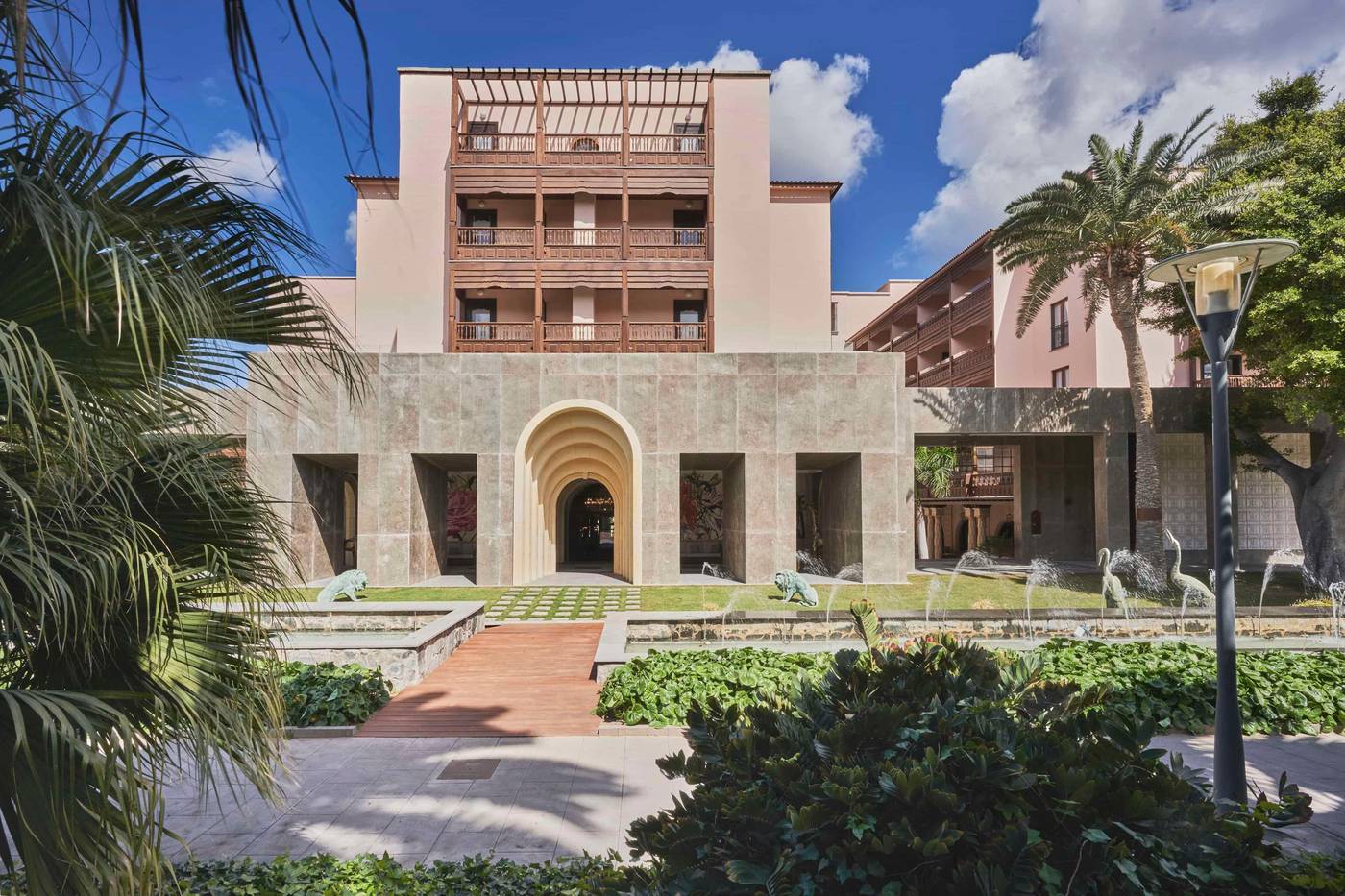 Santa-Catalina--a-Royal-Hideaway-Hotel---General-view-7