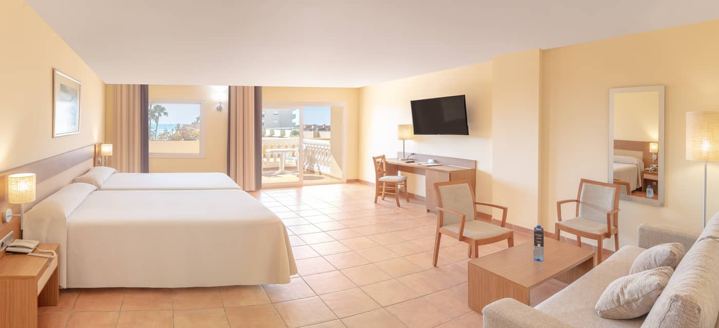 04.09.25 RH Casablanca Suites