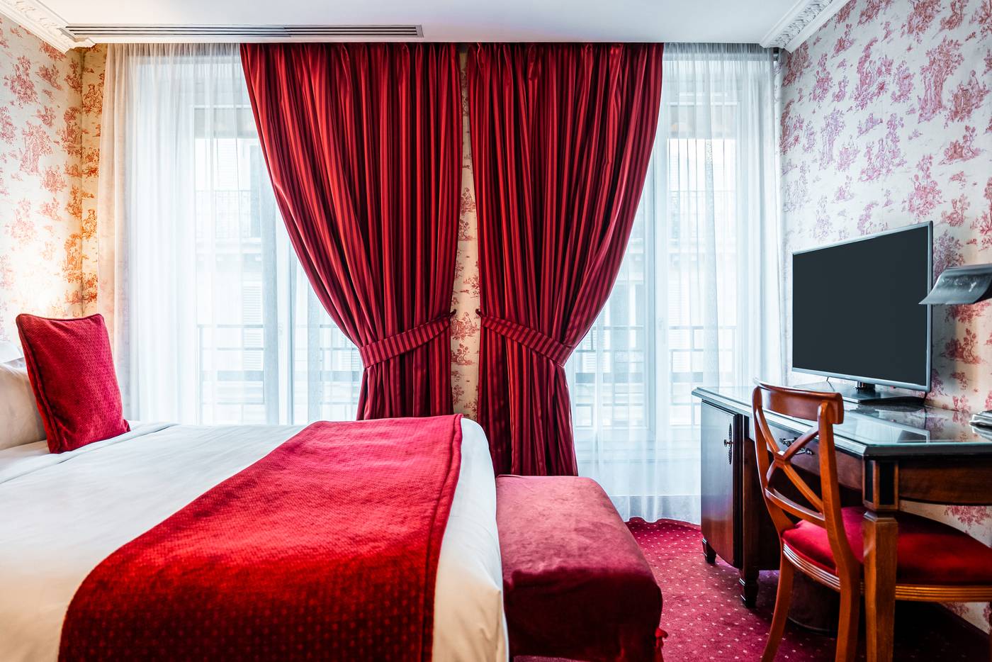 Maison-Eugenie-Room-11