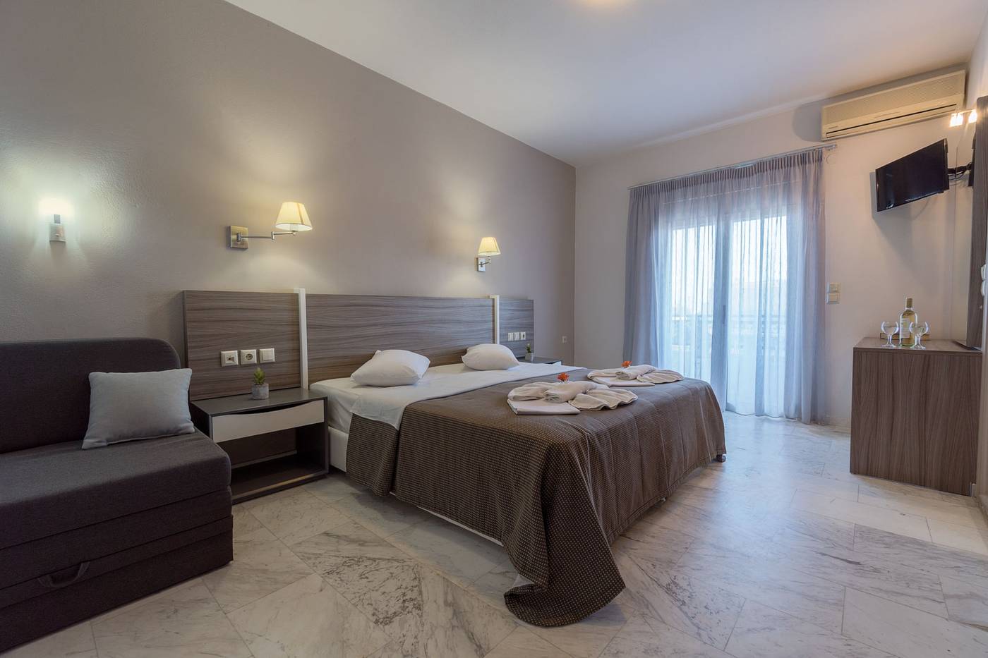 Apollo Hotel