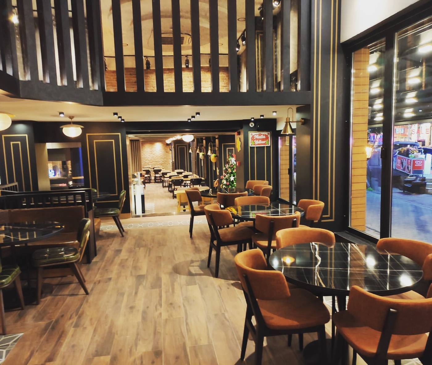 Delta-Hotel-Istanbul-Restaurant-16