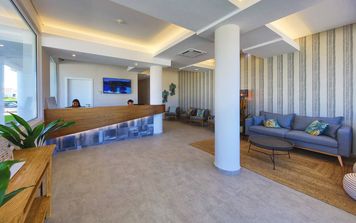 Agua-Hotels-Vila-Branca-Lobby-20
