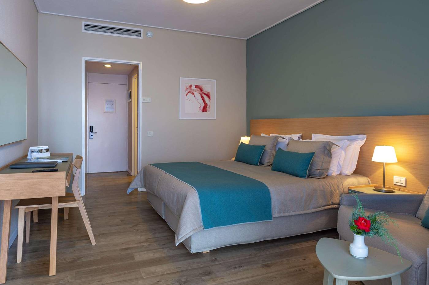 Skiathos-Palace-Hotel-Room-25