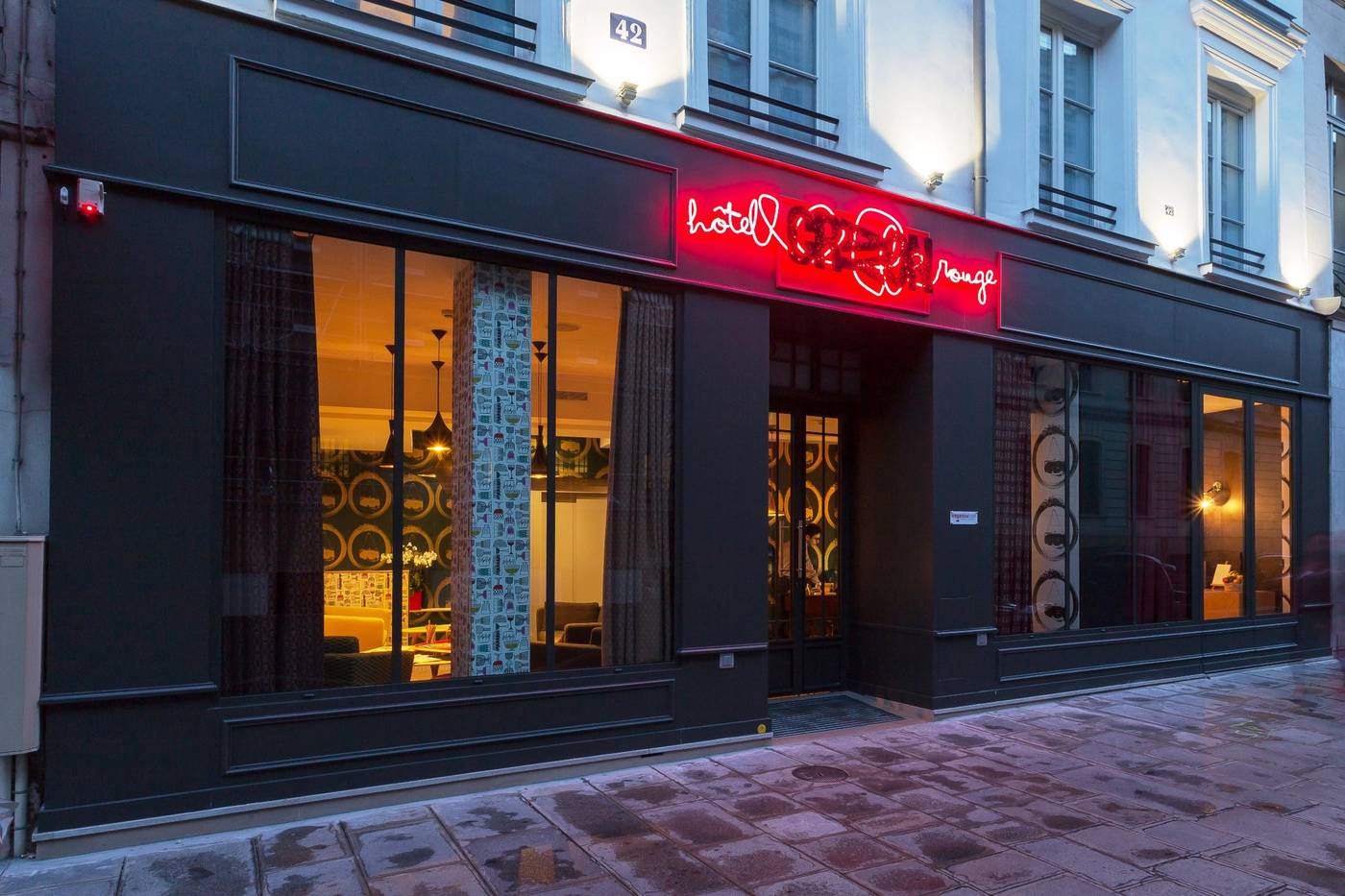 Crayon-Rouge-by-Elegancia-General-view-4