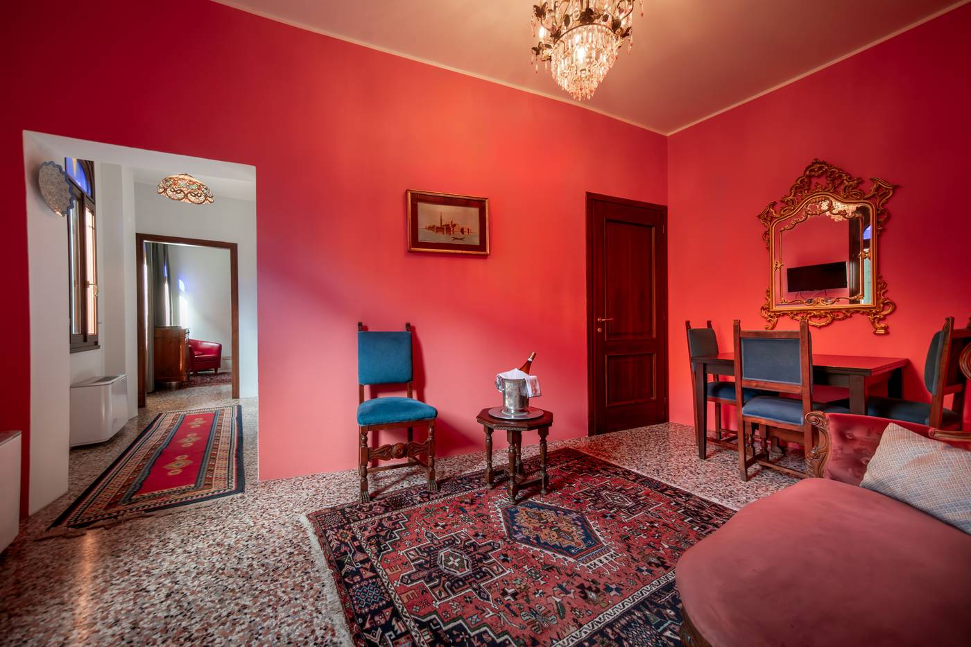Palazzo-San-Luca-Room-37