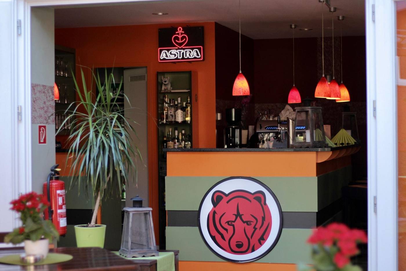 Holi-Hostel-Hotel-Lobby-15