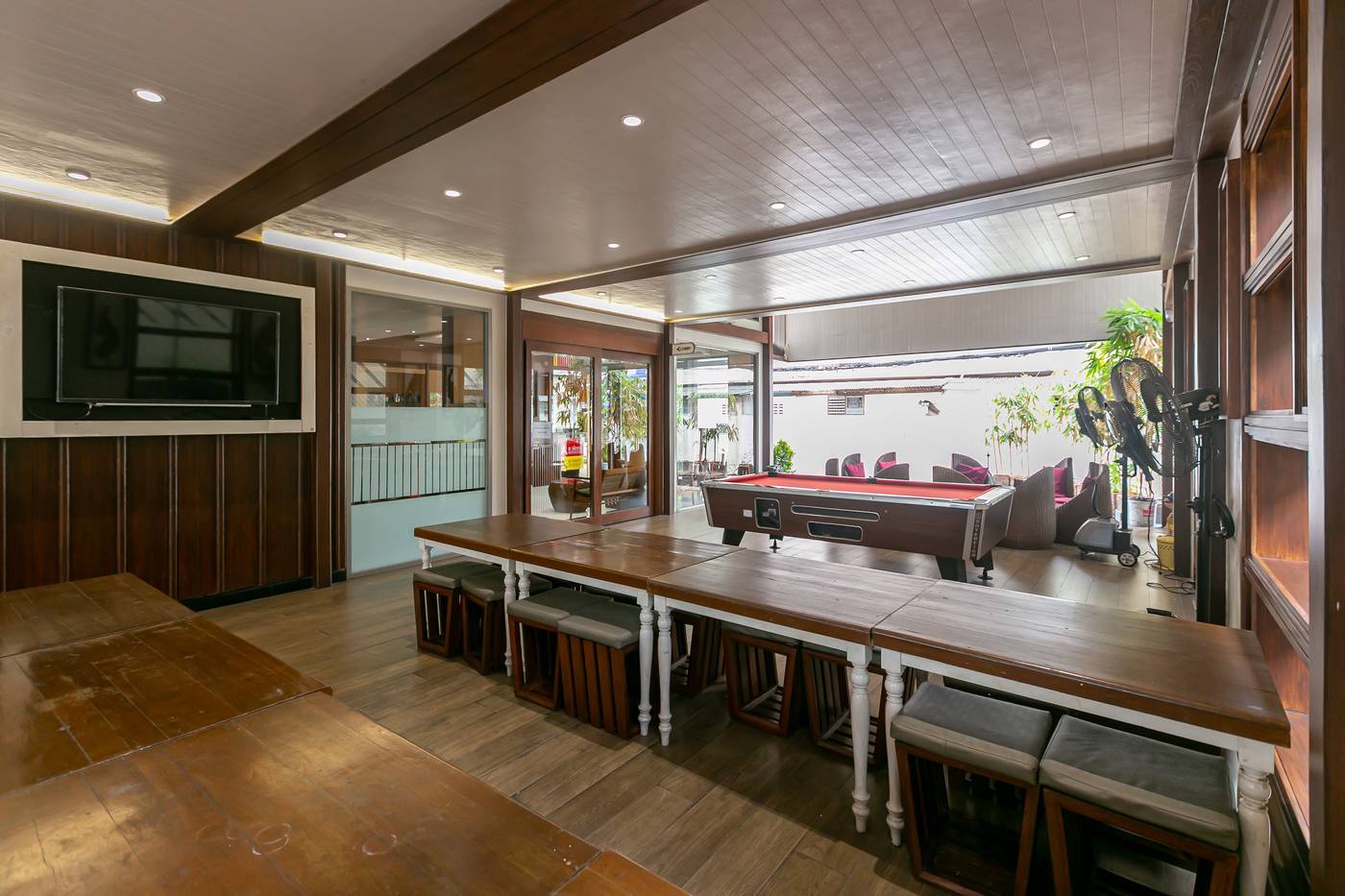 A-Sleep-Bangkok-Hotel-Sathorn-Lobby-23