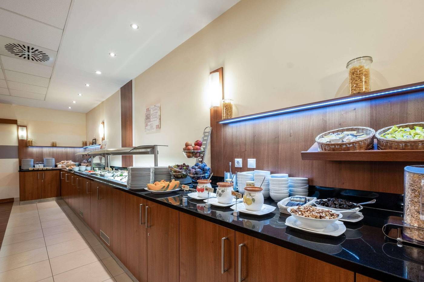 City-Hotel-Budapest-Restaurant-24