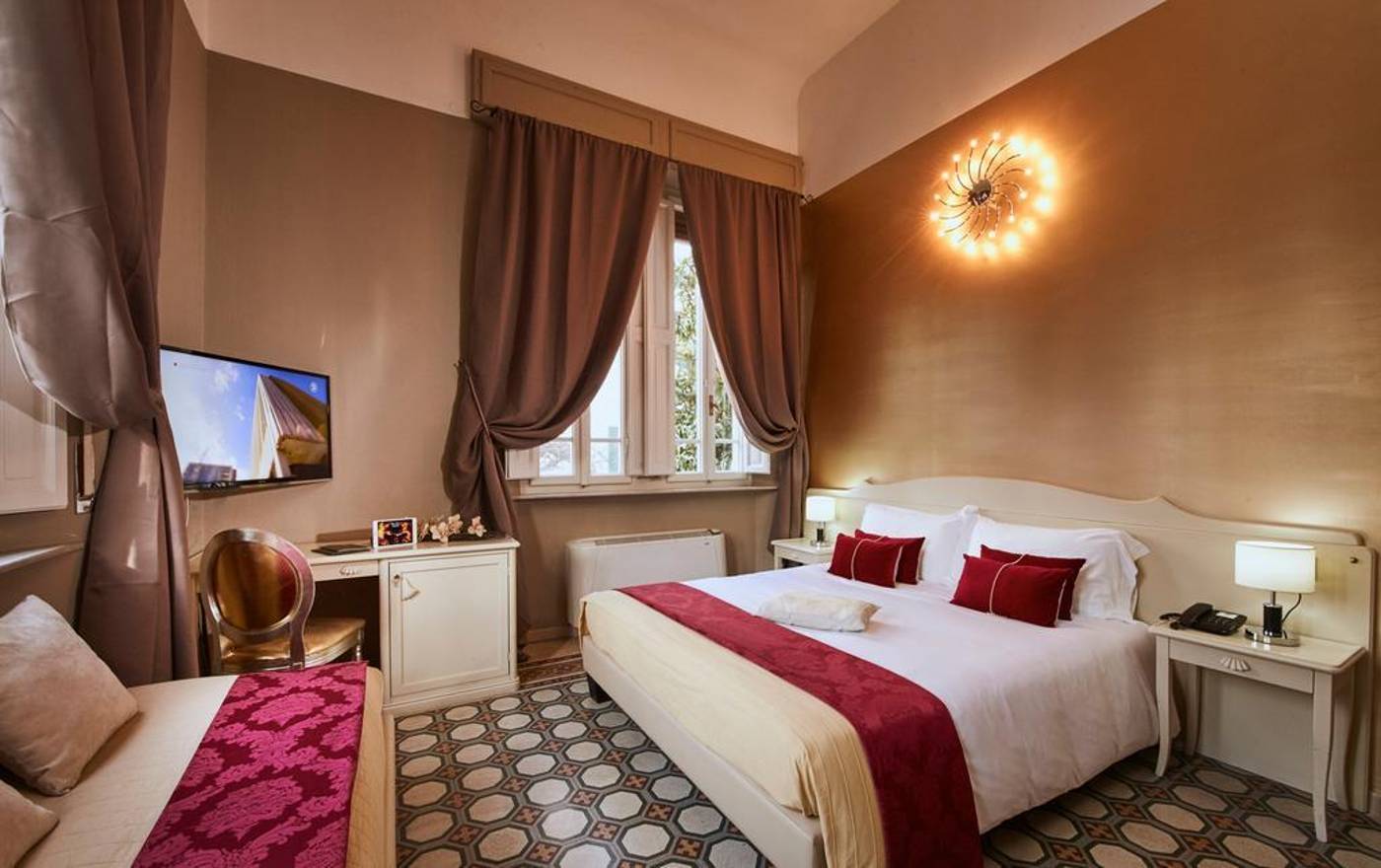 Villa-Tower-Inn-Pisa-General-view-12