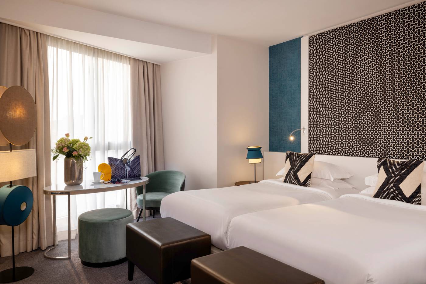 La-Villa-Maillot---Arc-de-Triomphe-Room-35