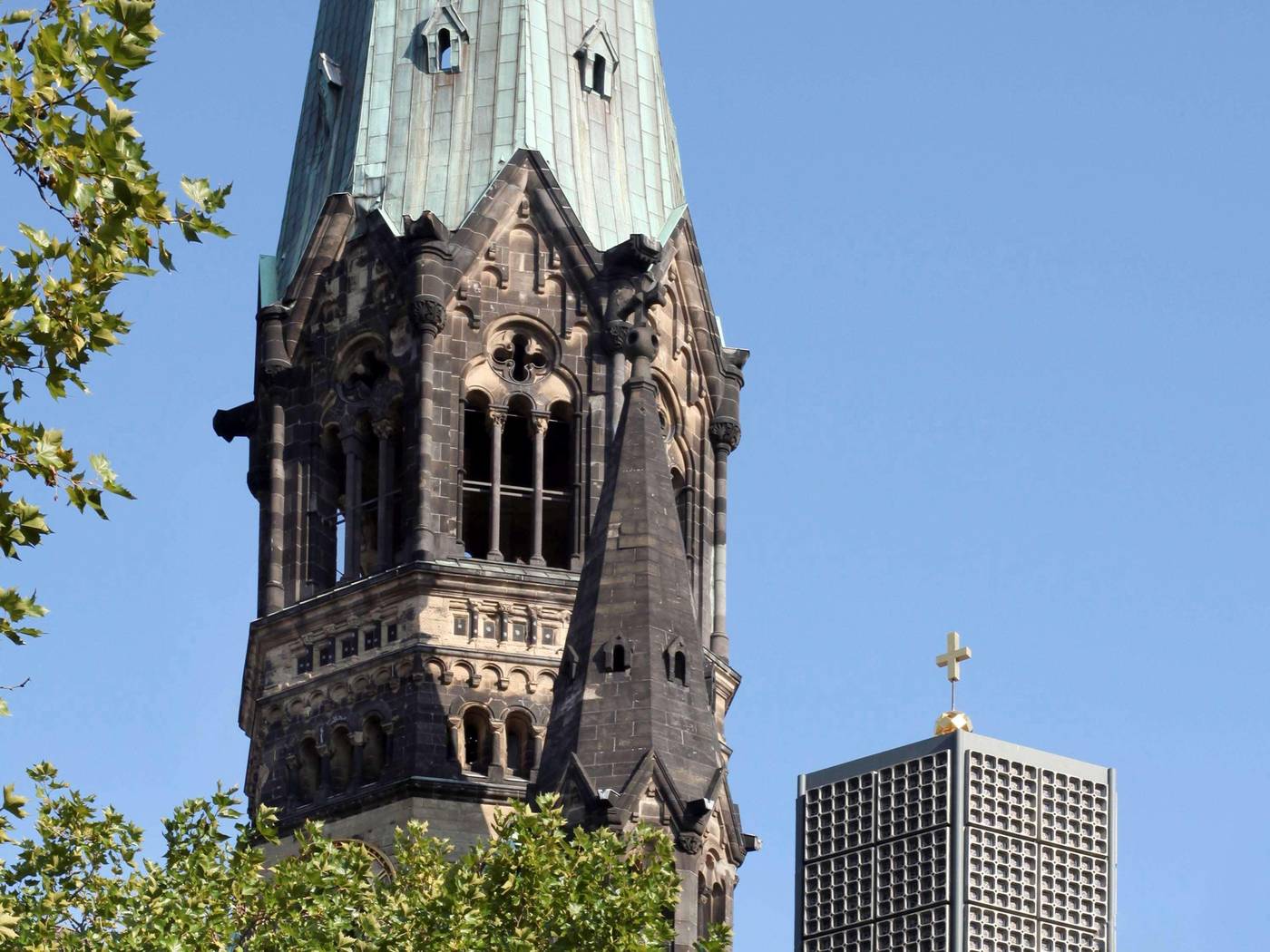 B-B-HOTEL-Berlin-City-West-Sports-and-Entertainment-3