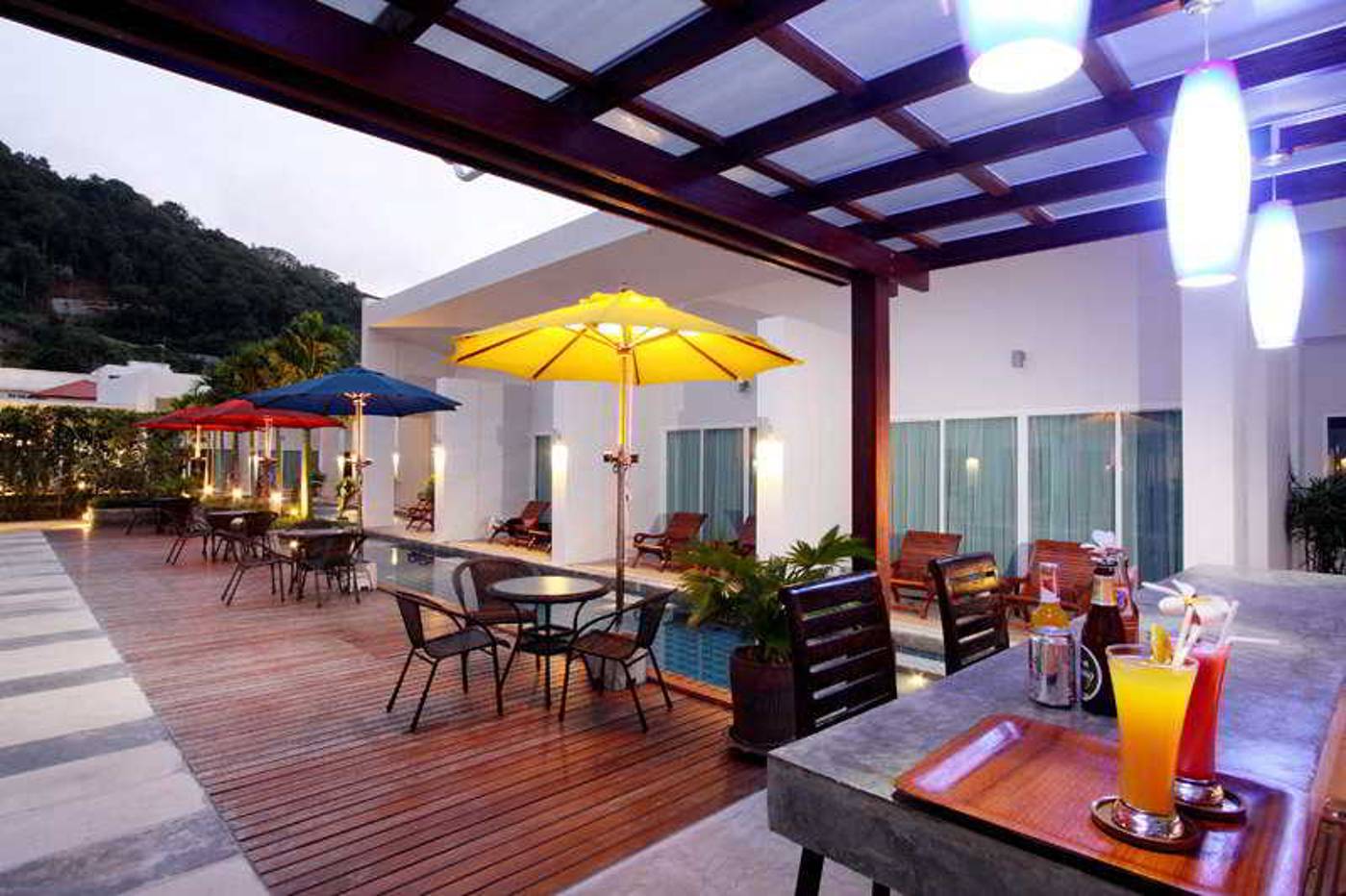 BLU-PINE-Villa---Pool-Access-Terrace-25