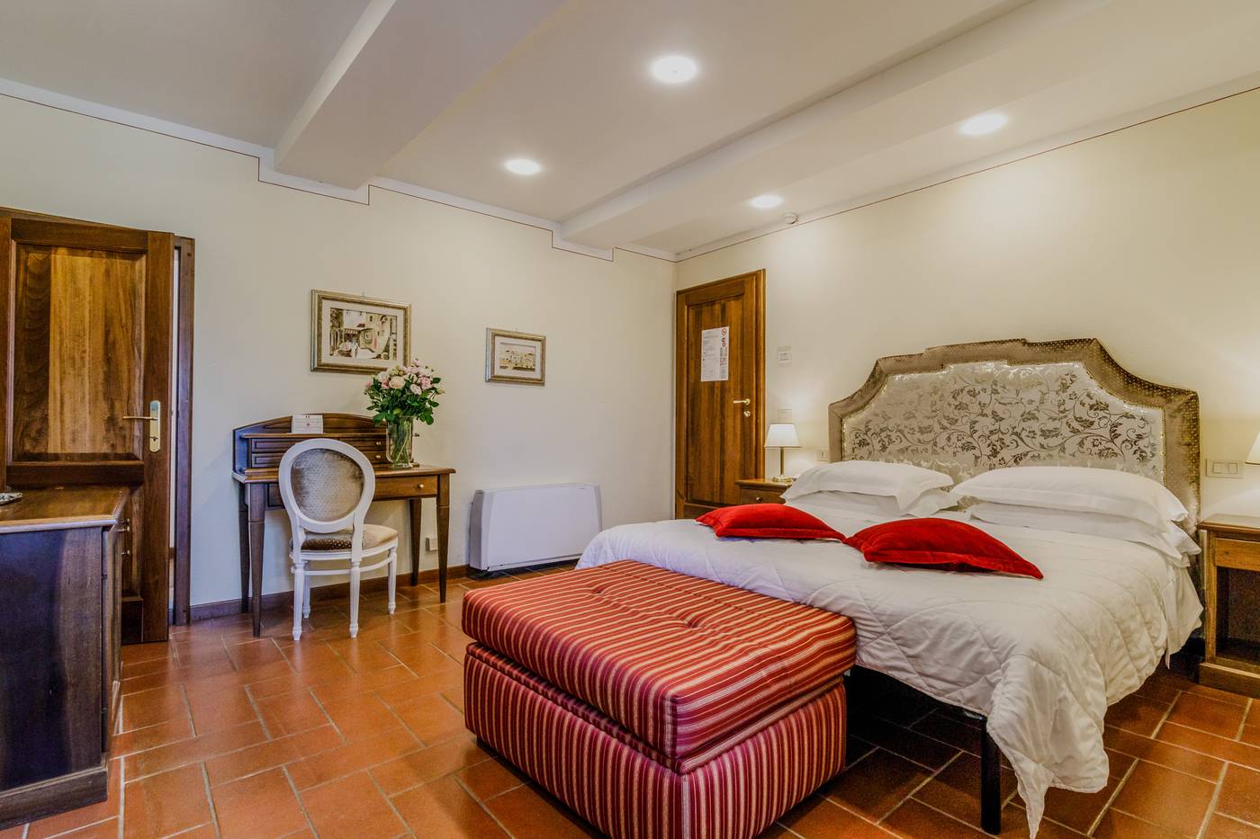 Villa-Lecchi-Hotel-Wellness-Room-37