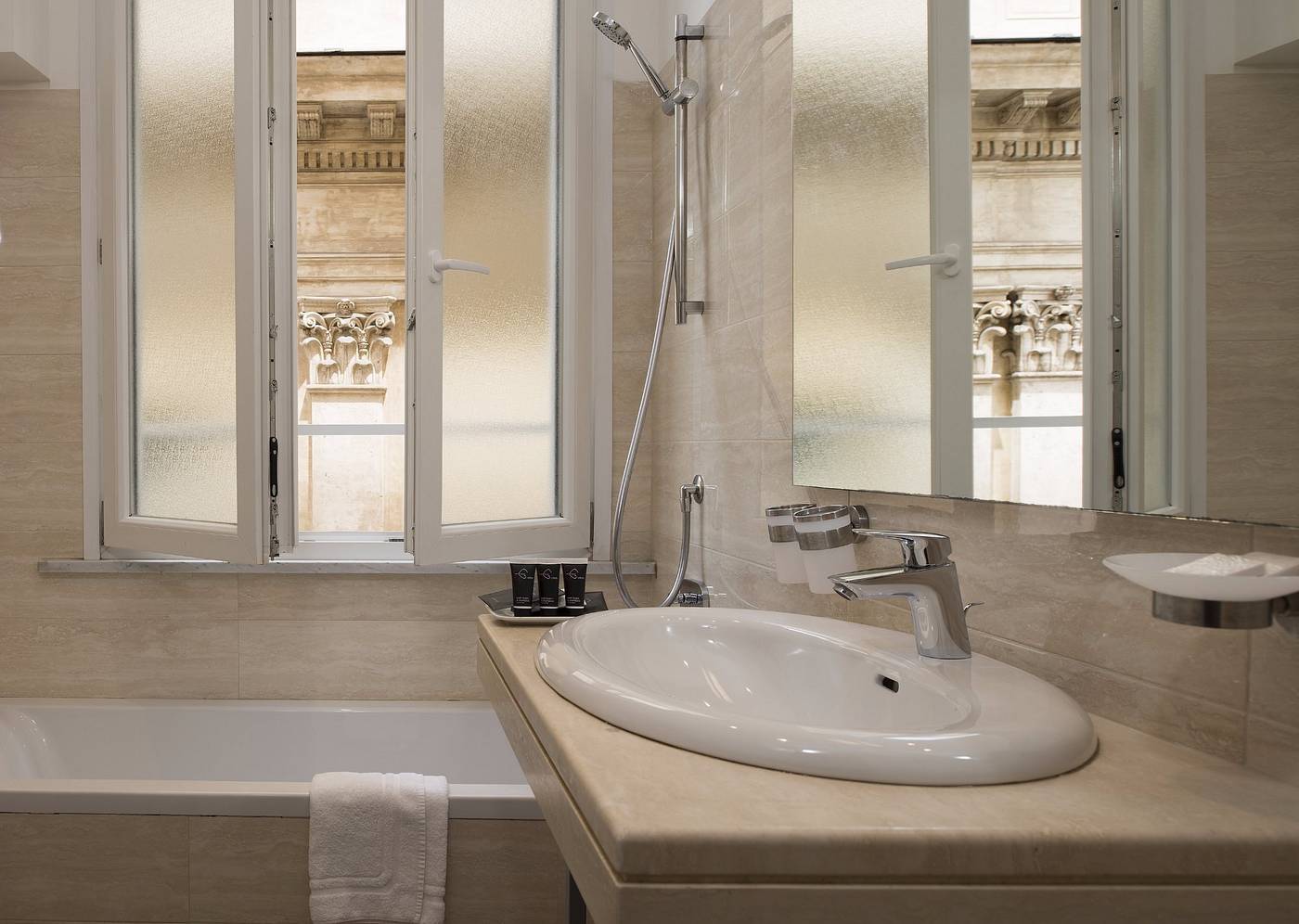 Rome-Art-Hotel-Room-23