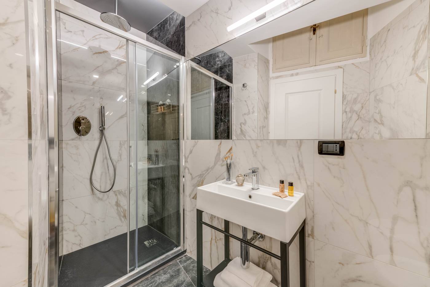 Navona-Theatre-Hotel-Room-27