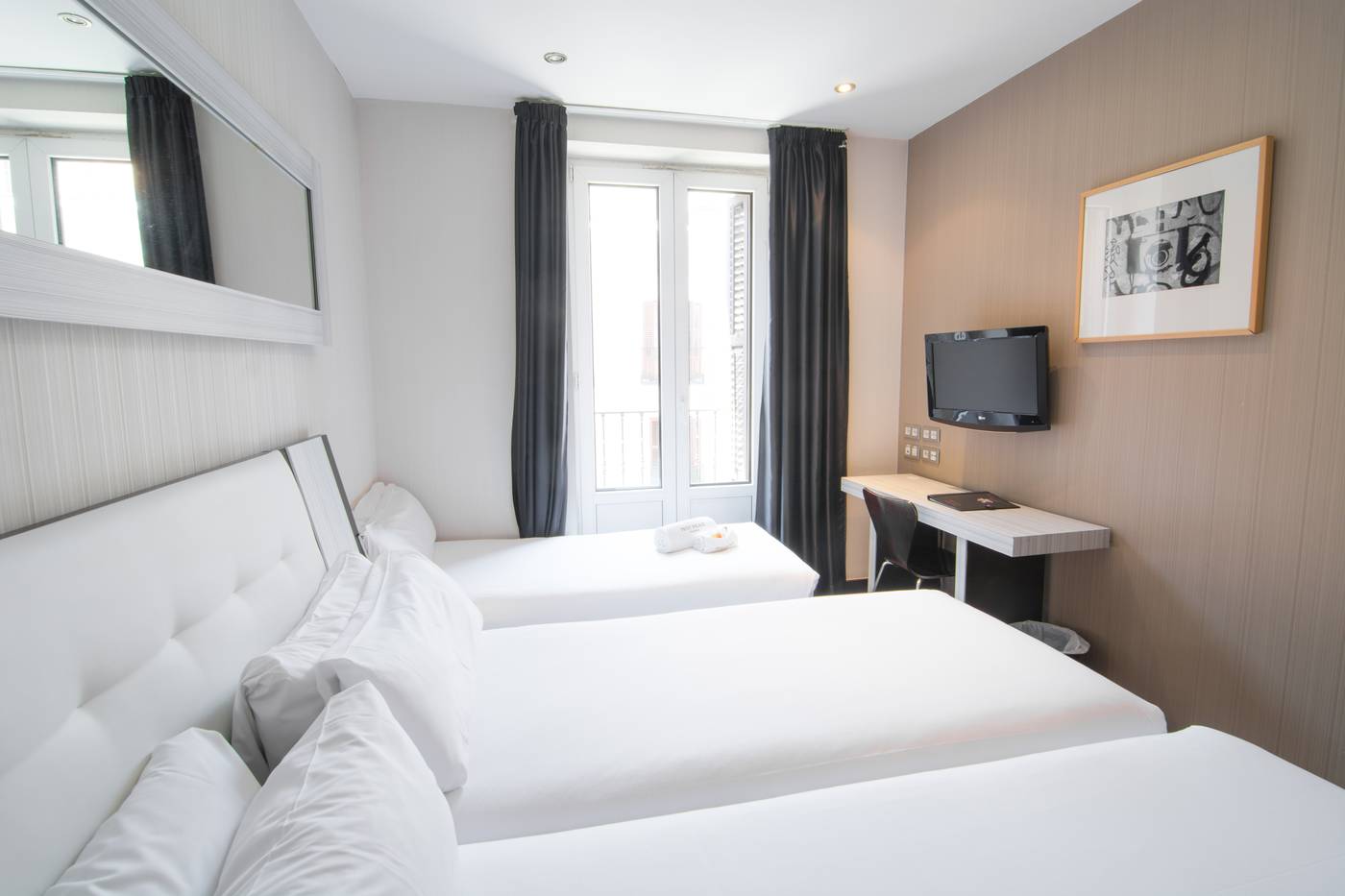 Petit-Palace-Arenal-Room-8