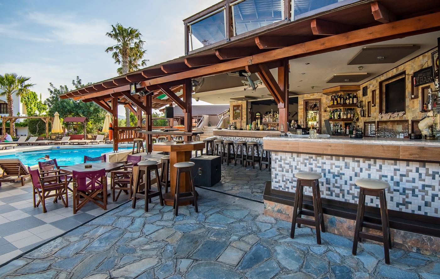 Gaia-Garden-Bar-6