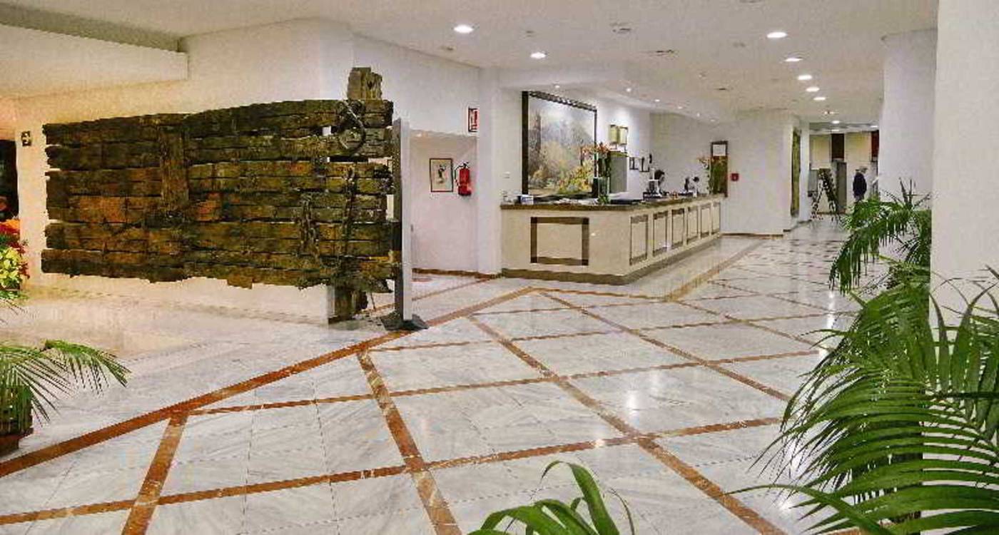 Smy-Puerto-de-la-Cruz-Lobby-44