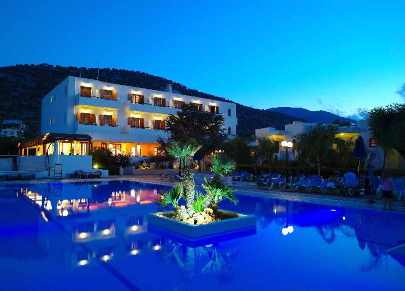 smartline-Kyknos-Beach-Pool-7