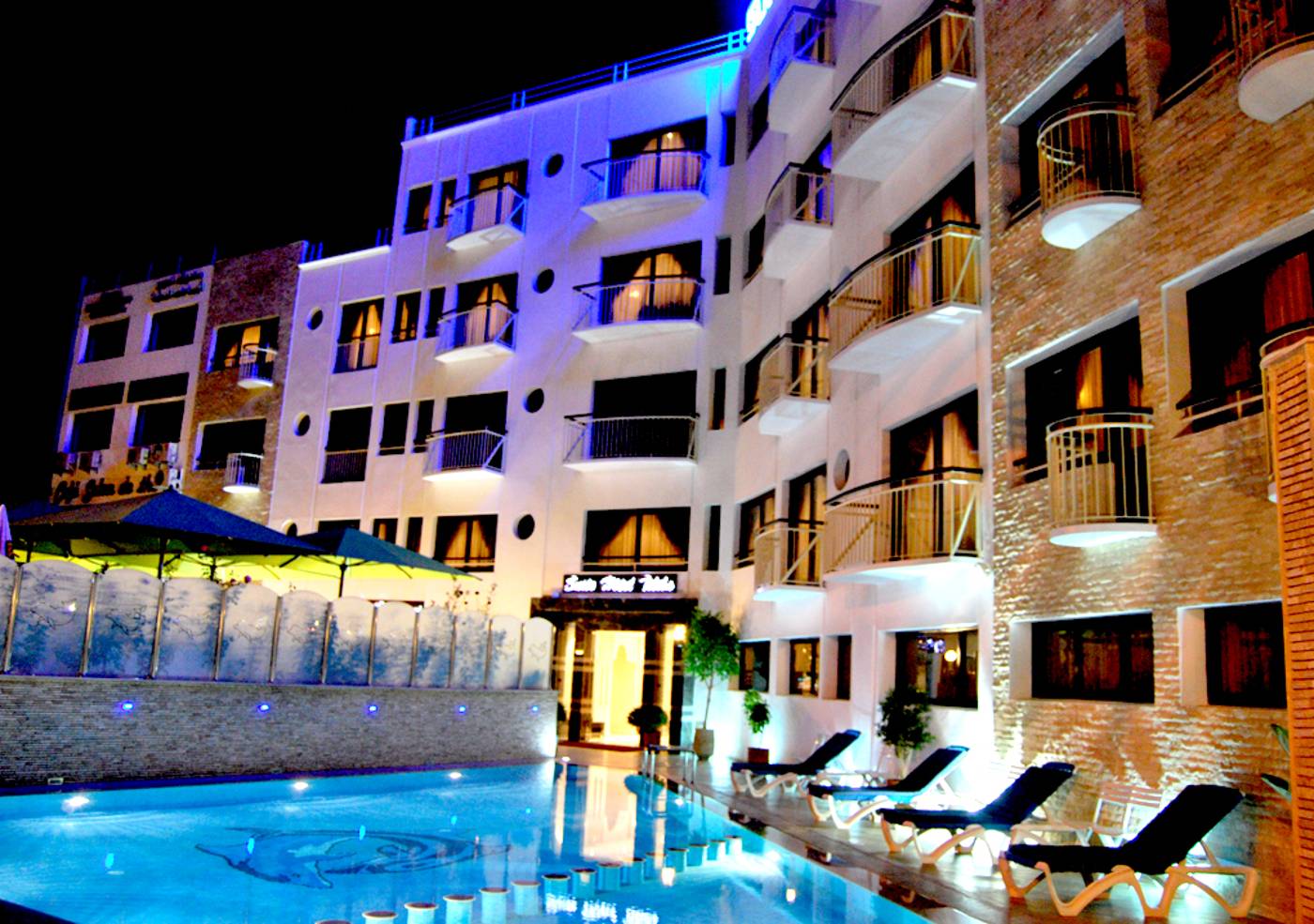 Suite-Hotel-Tilila-Pool-5