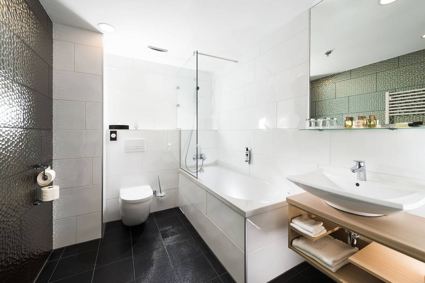 Bo33-Hotel-Family-and-Suites-Room-45