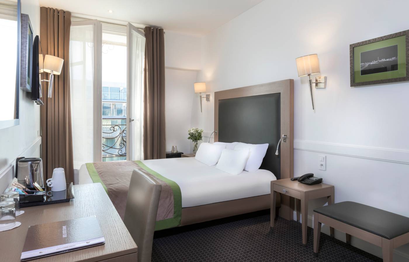 Elysees-Ceramic-Room-20