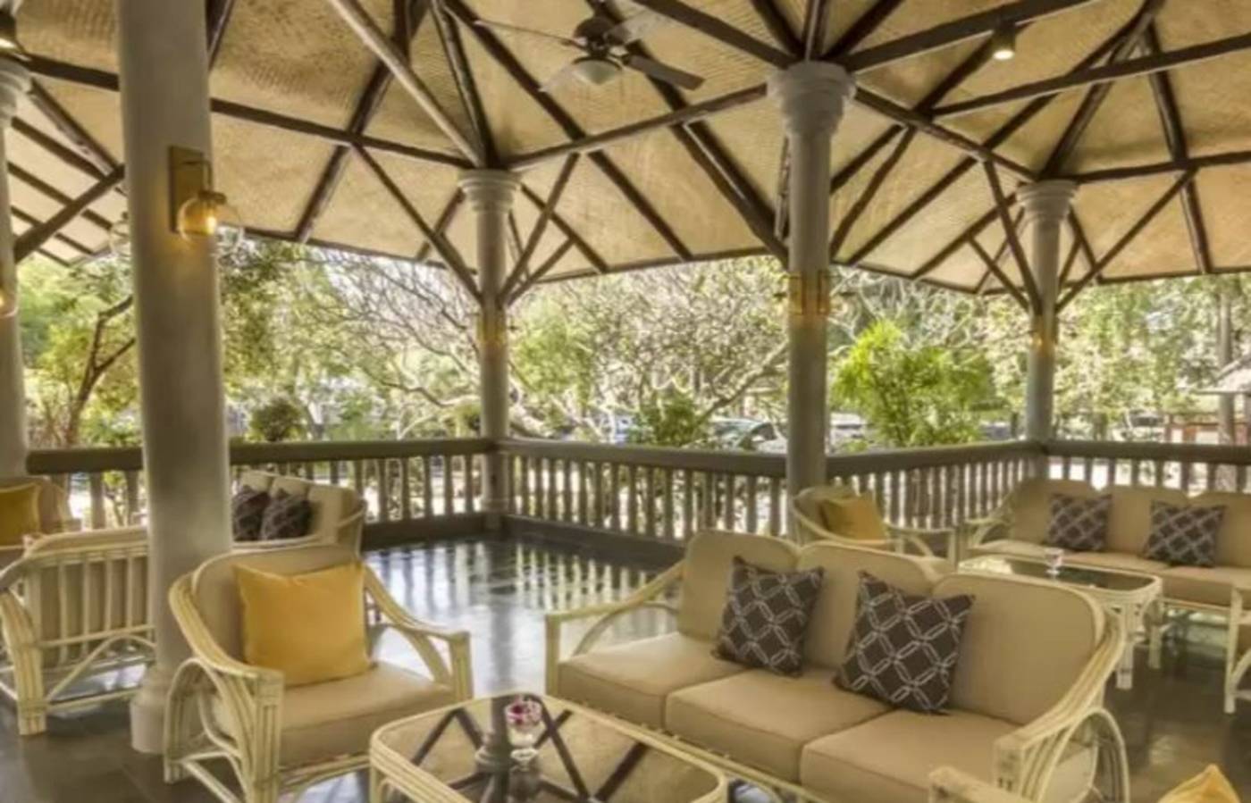 Let's Hyde Resort & Villas-Thailand-Pattaya-Lobby-5