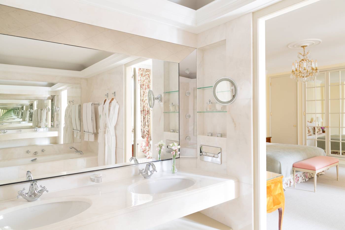 Le-Bristol-Paris-Room-62