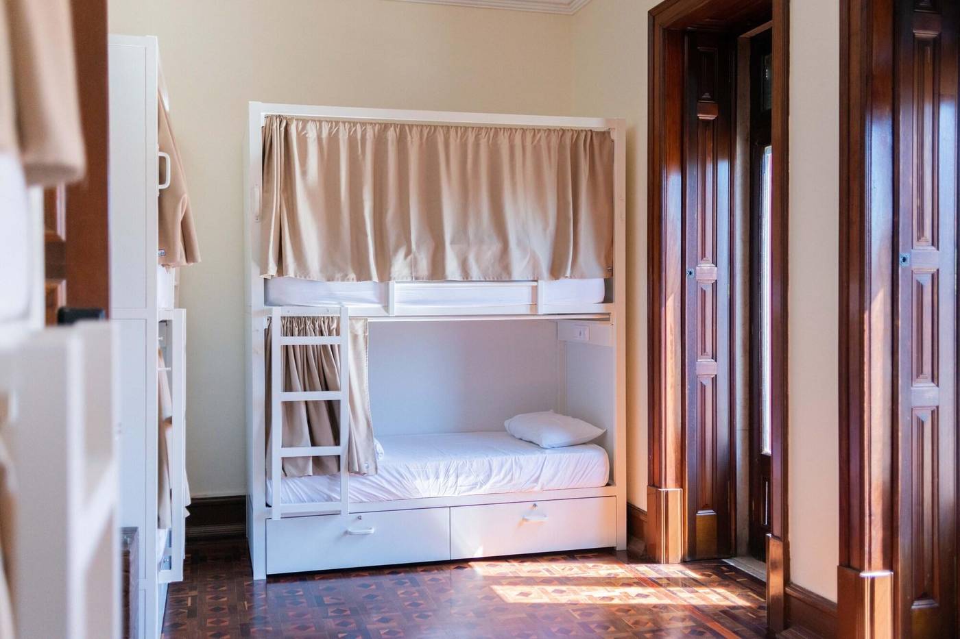 Sant-Jordi-Hostels-Lisbon-Room-27