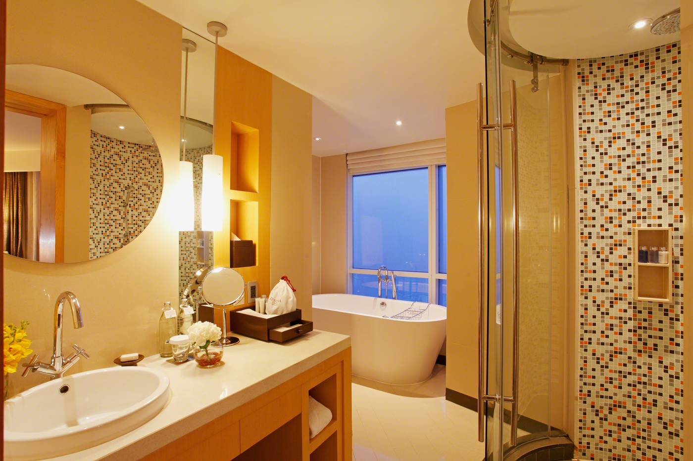 Centara-Grand-at-CentralWorld-Room-65