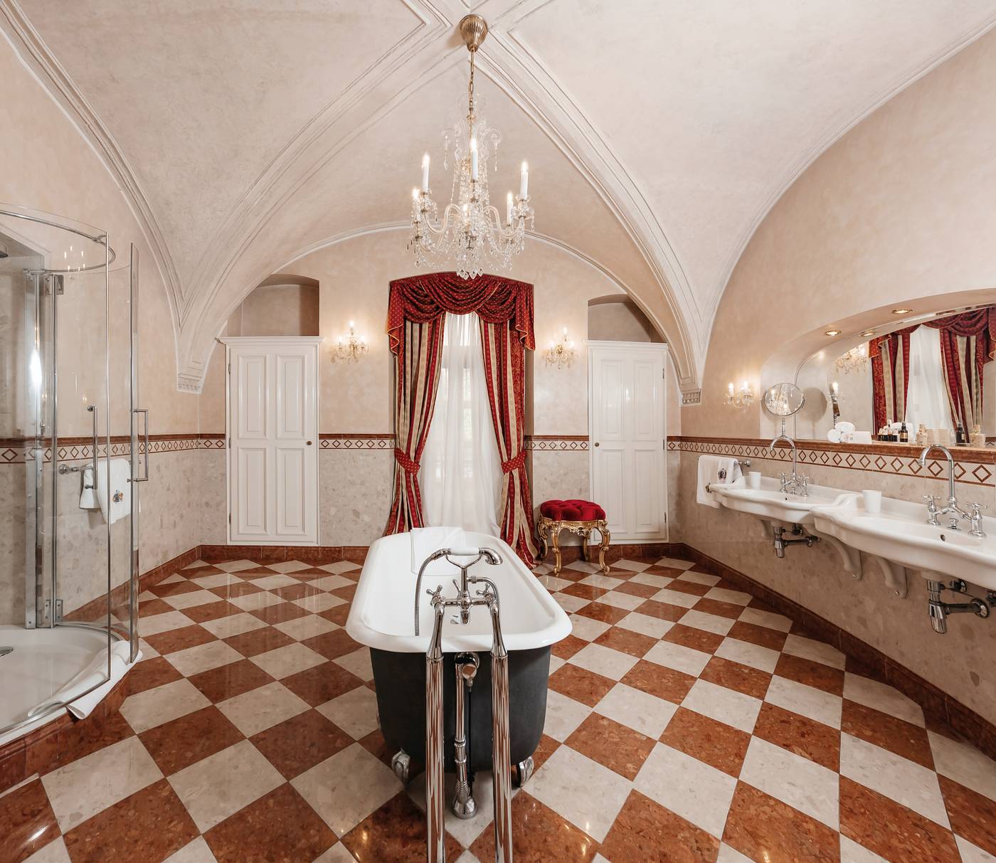 Alchymist-Grand-Hotel-And-Spa-Room-32