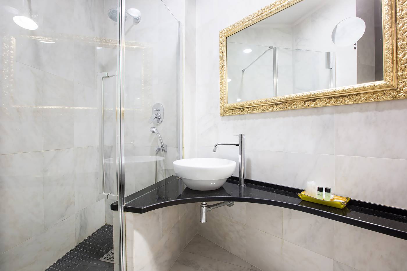 Relais-Hotel-Centrale-Room-19