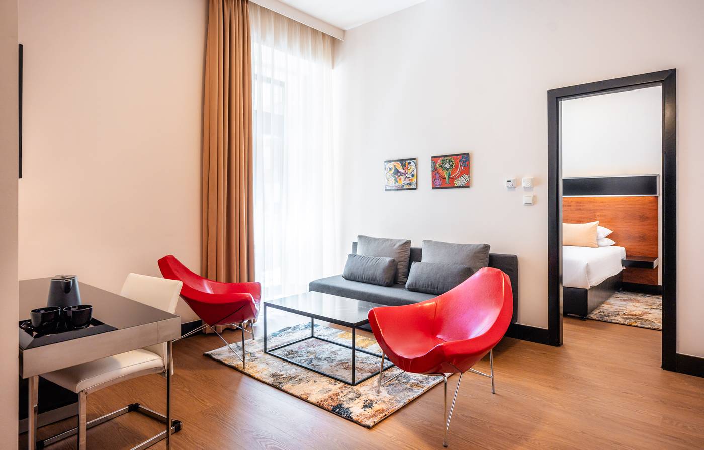 Grand-Majestic-Plaza-Hotel-General-view-8