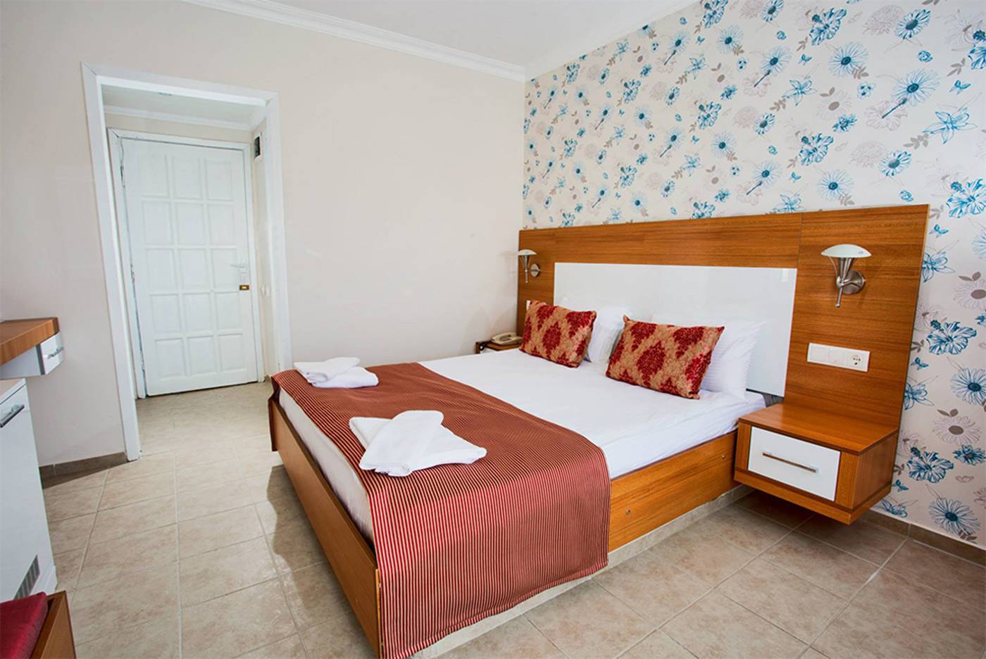 Daisy-Garden-Resort-Hotel-Room-20