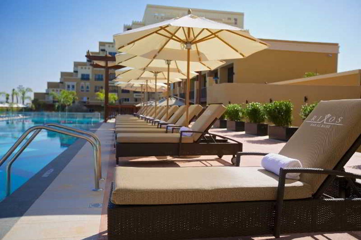 Rixos-Bab-Al-Bahr-Pool-12
