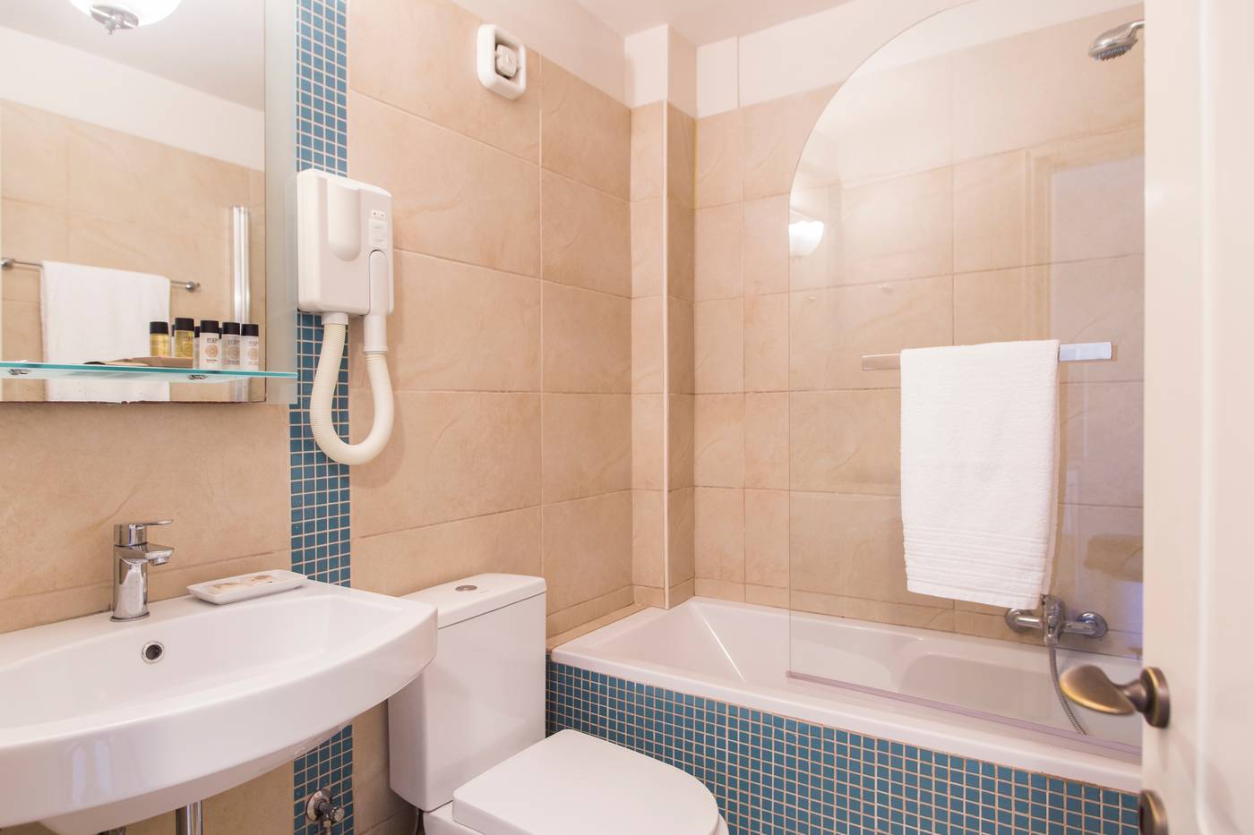 Lena-Mare-Boutique-Hotel-Room-73