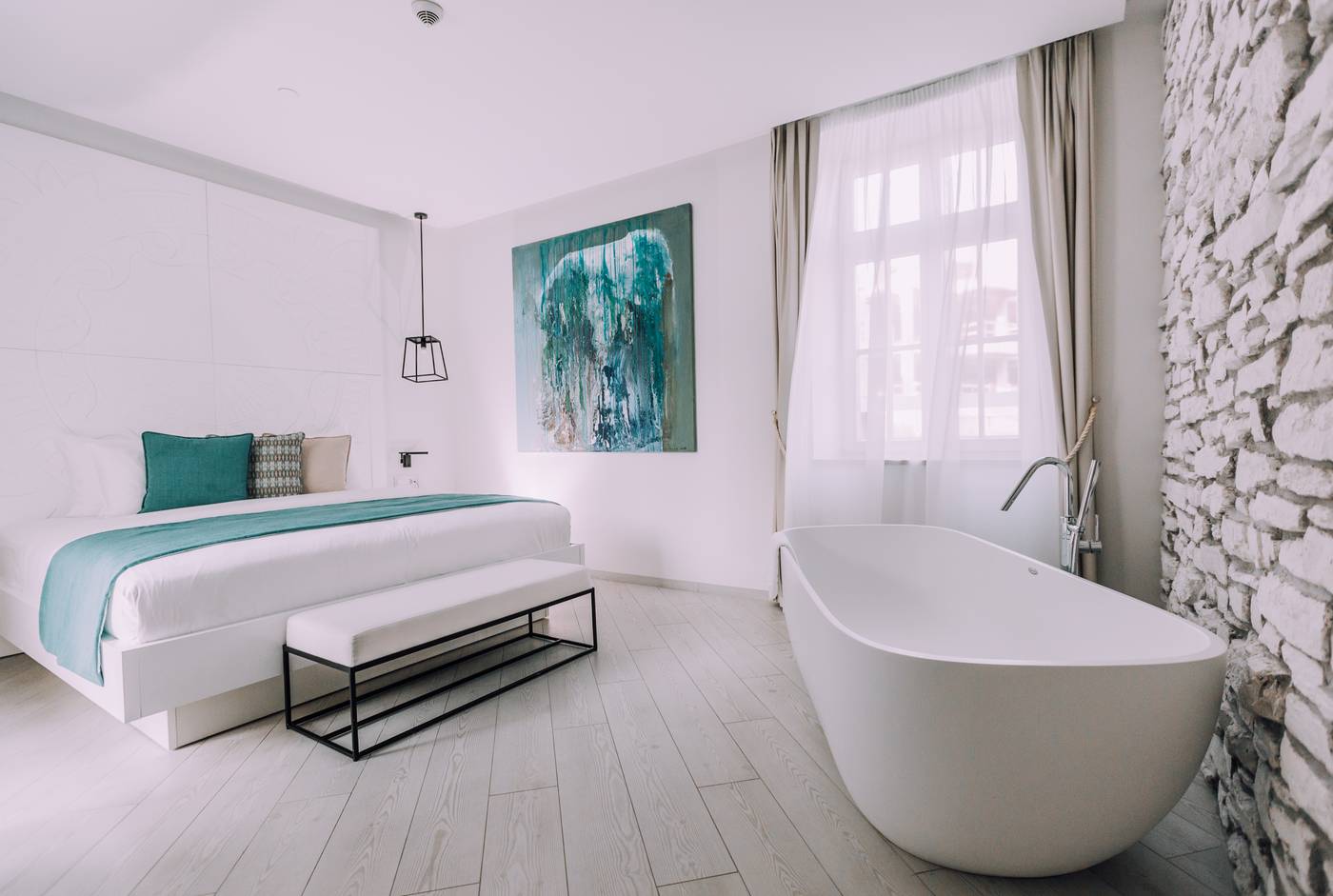 Lazure-Hotel---Marina-Room-42