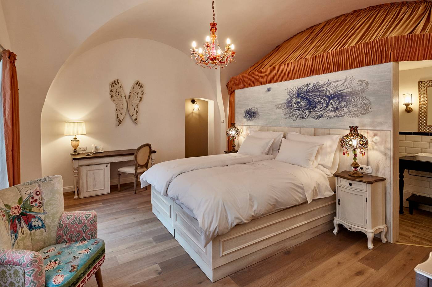 Maison-Bistro---Hotel-Room-13