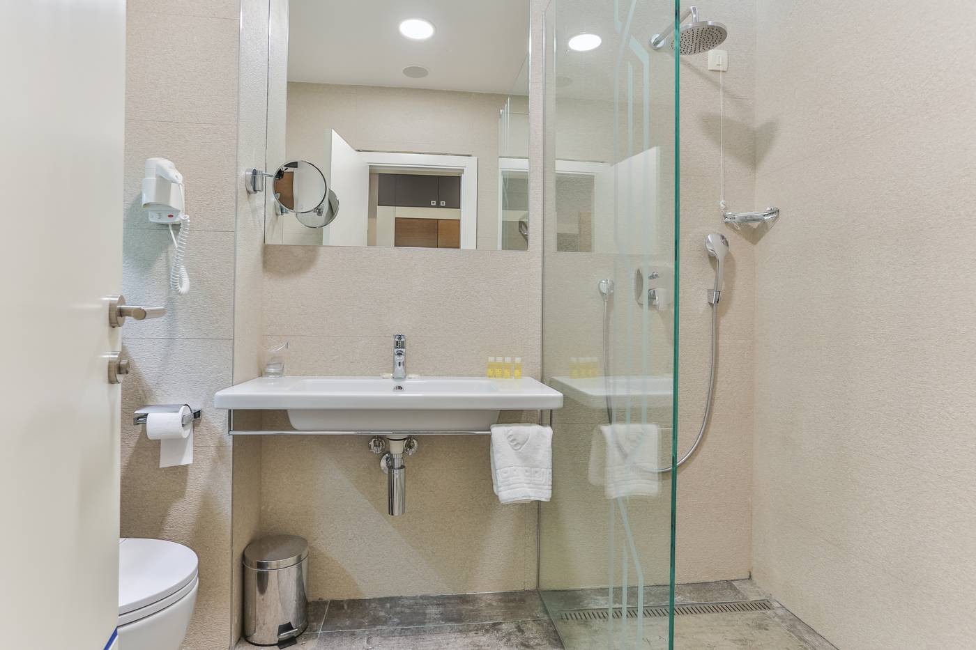 Bracera-Hotel-Room-12