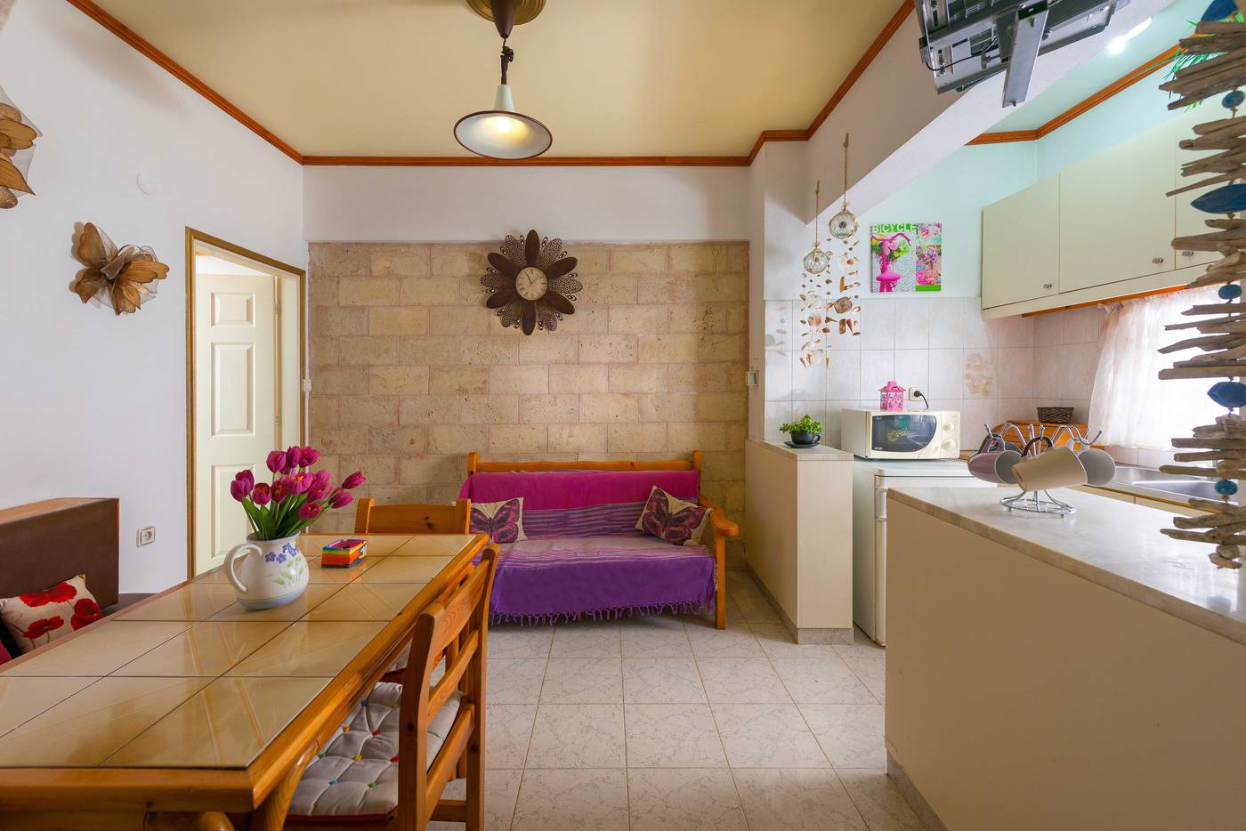 Melody-Studios-Room-32