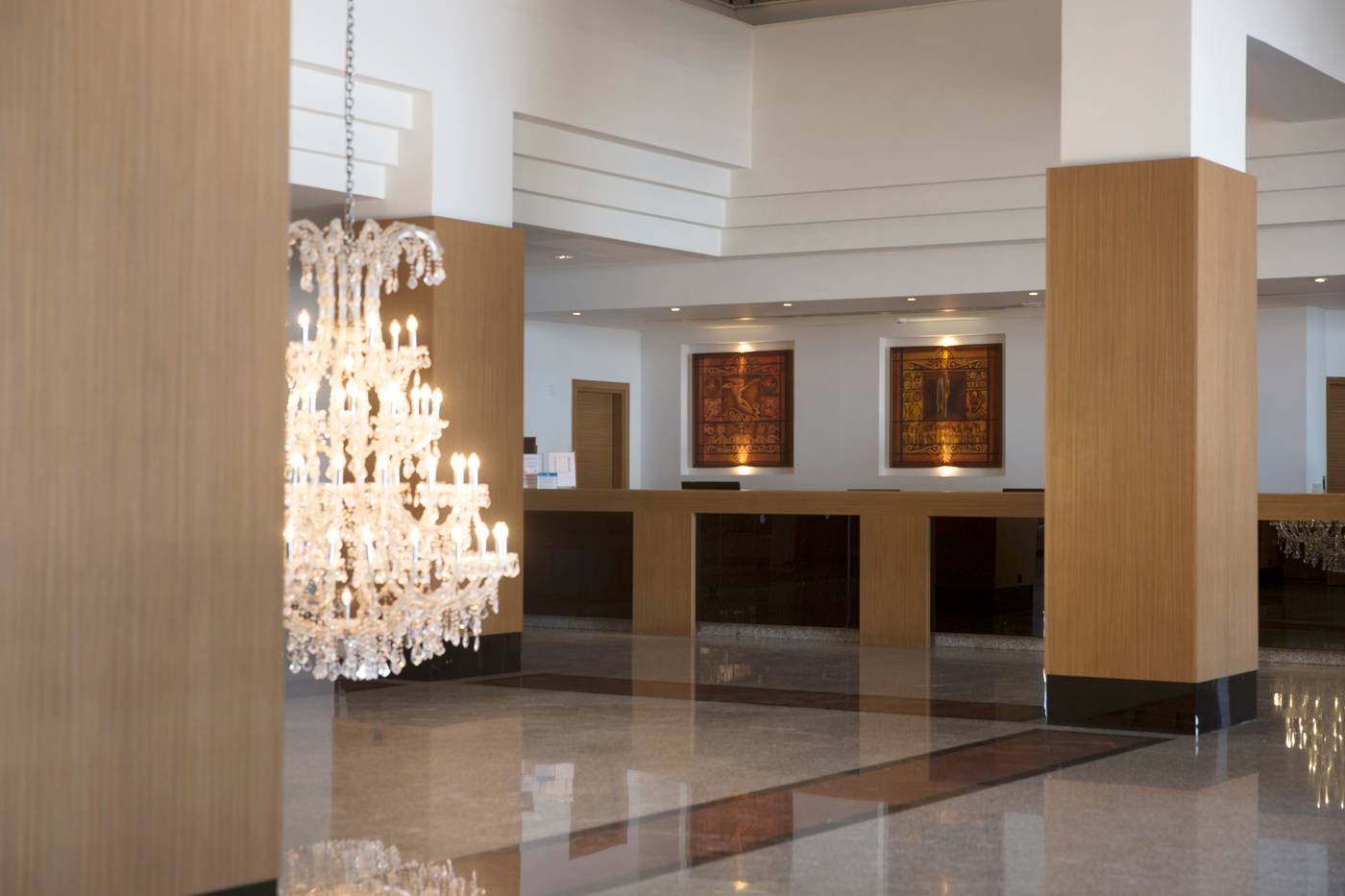 Venus-Beach-Lobby-41