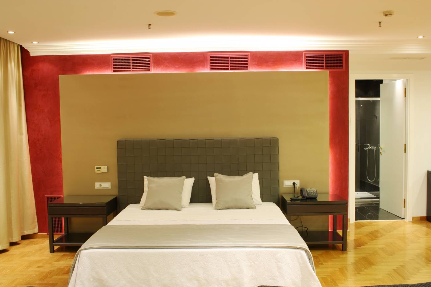 Theoxenia-House-Room-14