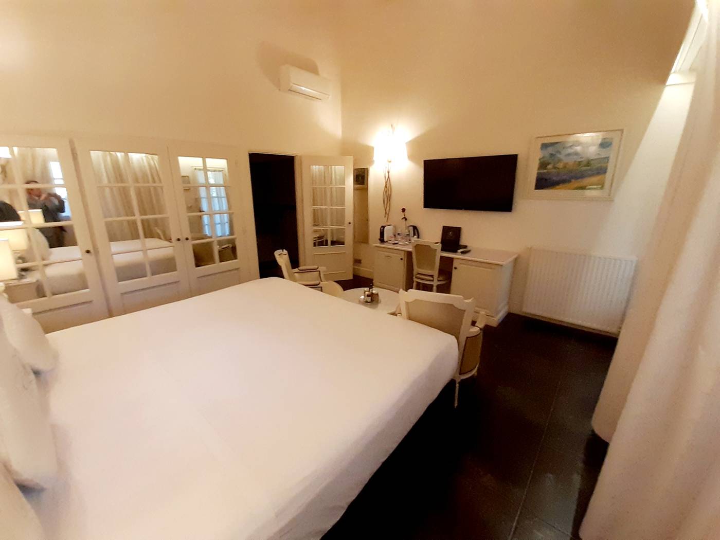 Auberge de Cassagne & Spa-France-LE PONTET AVIGNON-Room-7