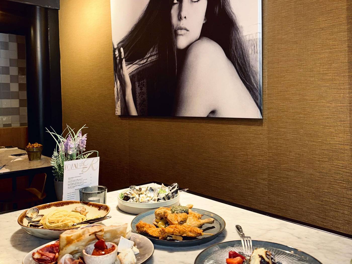 Swissotel-Amsterdam-Bar-16