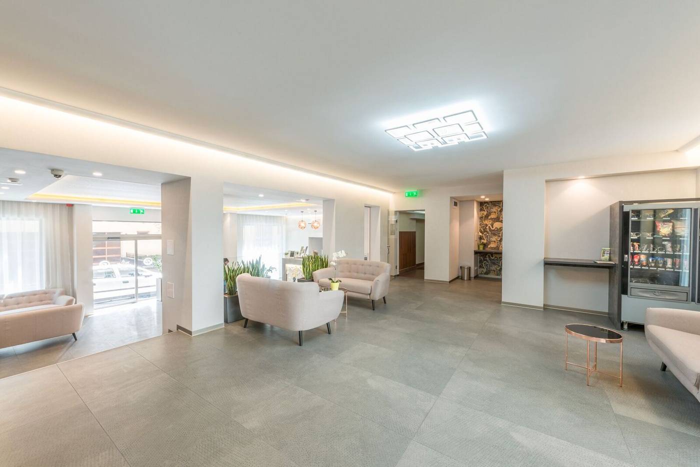 Corvin Plaza Apartments & Suites - Hungary - BUDAPEST - Lobby - 5
