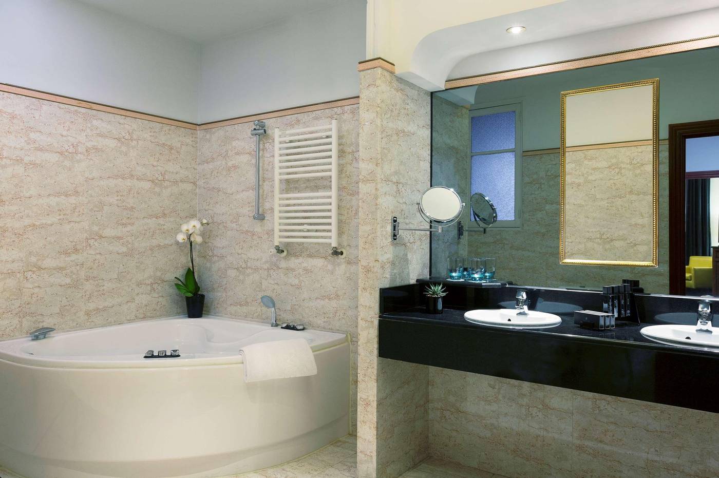 Melia-Paris-Champs-Elys----es-Room-30