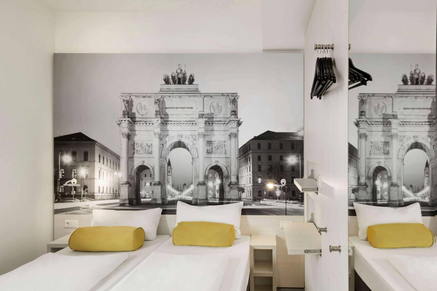 Super 8 Munich City West - Germany - München - Room - 8