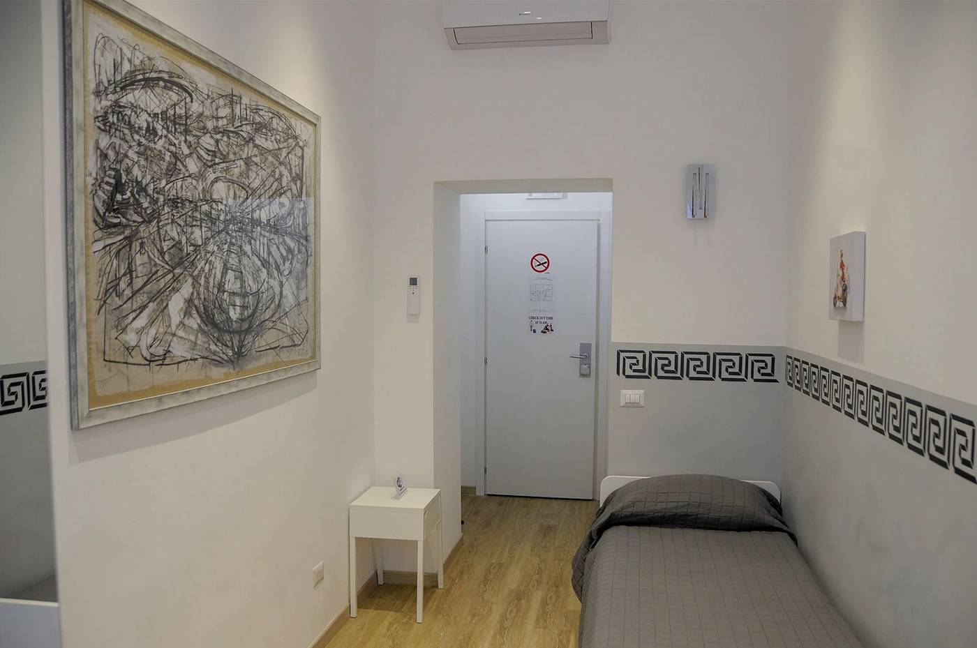 Roma-Vespahouse-Room-41